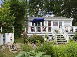 27 Hickory Rd, Halifax, MA 02338