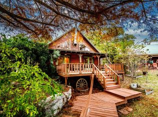 3 Cypress Bnd, Huntsville, TX 77340