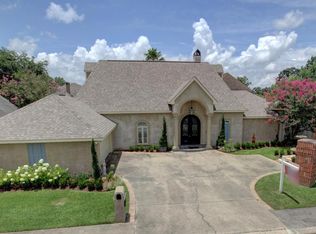 200 Leicester Ln, Lafayette, LA 70508