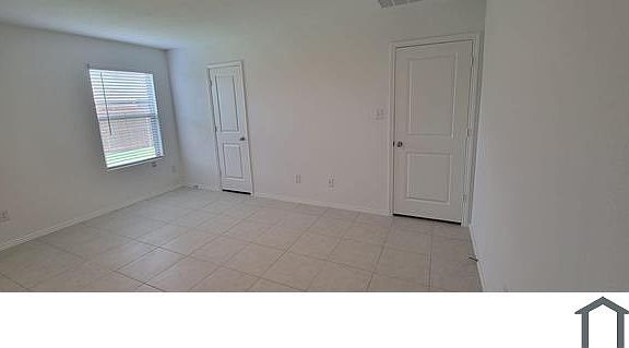 4th image of 3476 Mildren Bnd