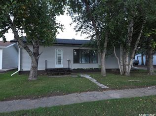 100 3rd Ave N, Middle Lake, SK S0K2X0