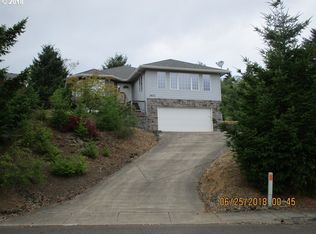 2433 SW Maplewood Dr, Dallas, OR 97338
