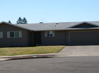 2241 6th St, Springfield, OR 97477