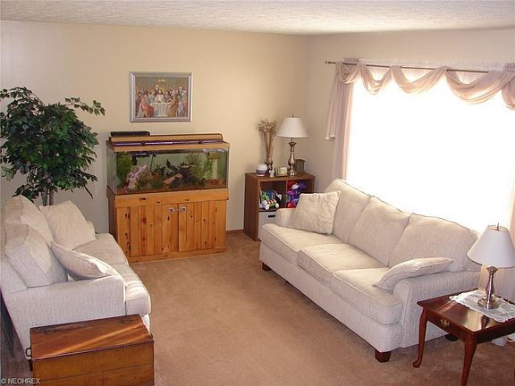 3rd image of 172 Xavier Ct