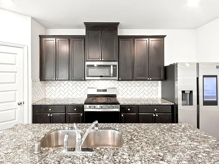 1202 Vilamoura Ct — Photo 15