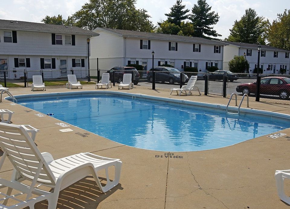 Spring Creek Poolside