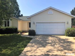 223 Briargate Dr, Colona, IL 61241