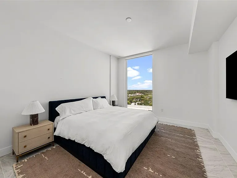 777 3rd Ave N #1502 — Photo 17