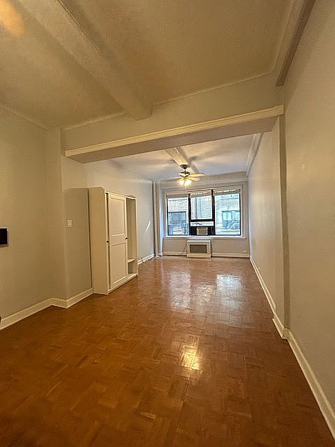 1st image of 118 W 72nd St APT 103