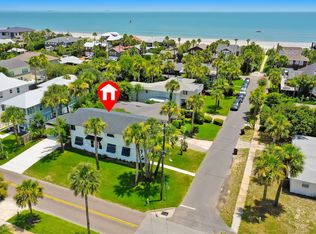 1303 Ocean Blvd, Atlantic Beach, FL 32233