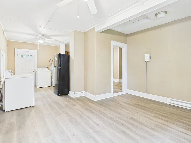 2412 Concord Ave — Photo 15