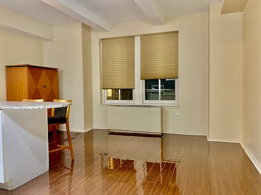 Rented by Amazon Realty Group LLC | media 4