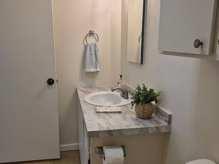 2364 Las Plumas Ave — Photo 11