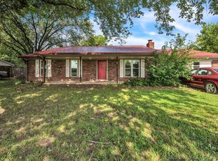 712 Russell Ave, Mounds, OK 74047