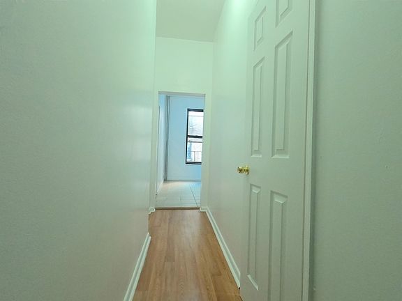 5th image of 1764 Amsterdam Ave APT 3R