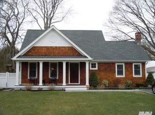 14 Cedar Dr, Miller Place, NY 11764