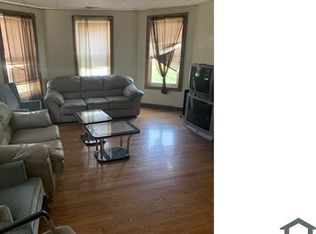 37 Townsend St APT 2, Worcester, MA 01609