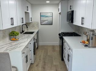 17412 Dairyview Cir APT A, Huntington Beach, CA 92647