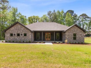 11138 Clear Lake Dr, Northport, AL 35475
