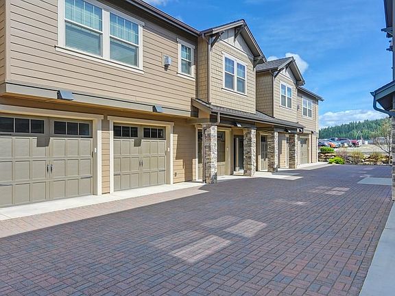 3rd image of 24493 E Pinnacle Ct Unit D
