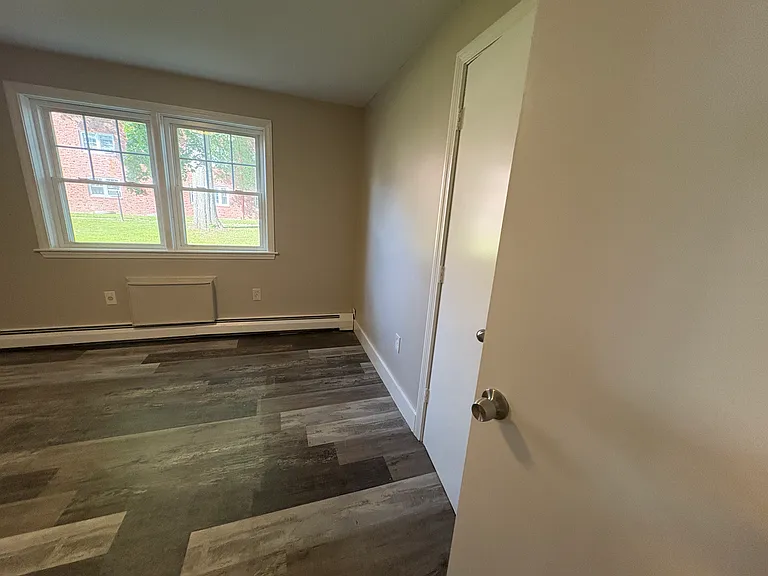 30A Hillside St #B18 — Photo 11
