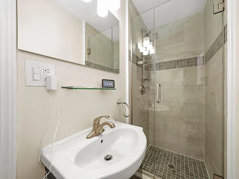 1475 N Larrabee St #B — Photo 12