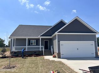 39 Maxwell Farm Ln, Selma, NC 27576