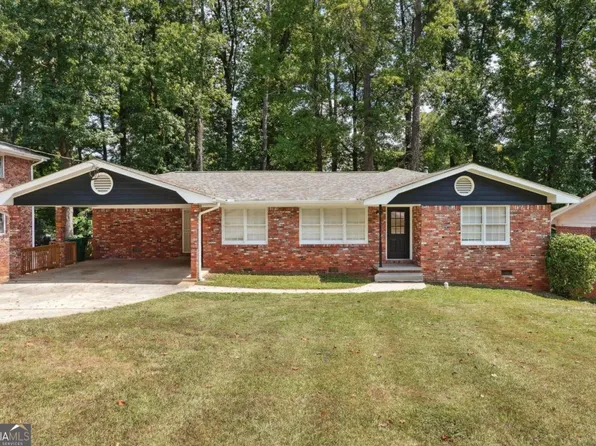 3064 Weslock Cir, Decatur, GA 30034