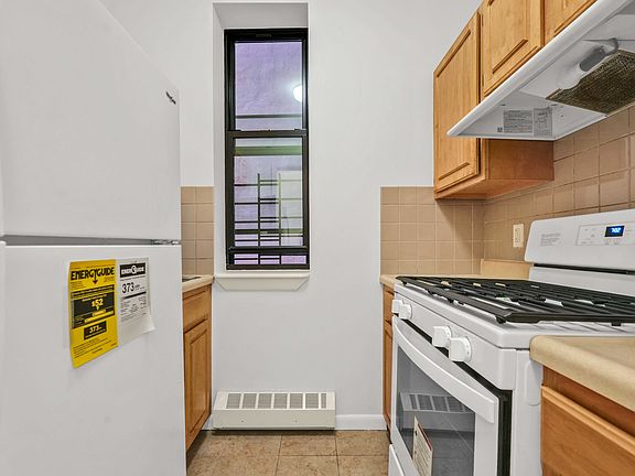 5th image of 108 W 114th St #3E