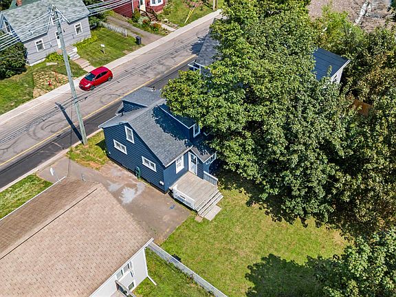 3rd image of 166 Harvard St