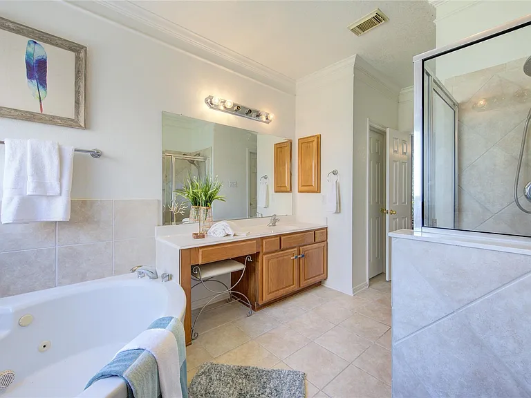 22514 Jutewood Ln — Photo 45