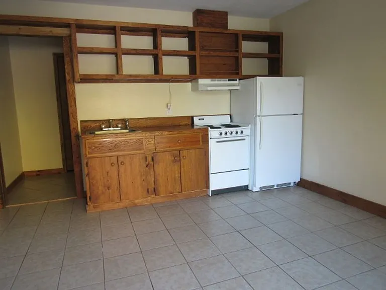 105 East Sylva Circle — Photo 3