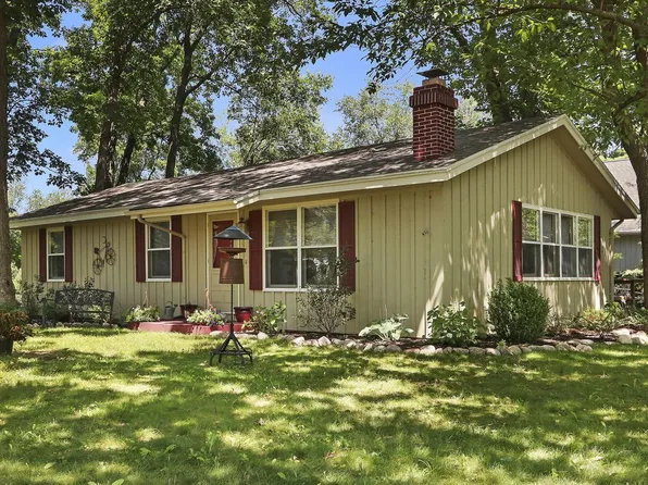 W5529 Cool Hill DRIVE, Elkhorn, WI 53121