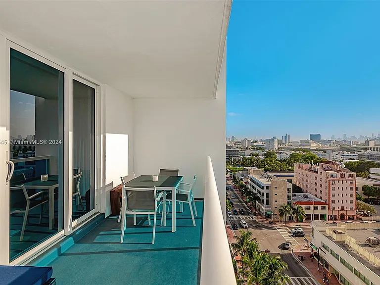 2301 Collins Ave #1230 — Photo 2