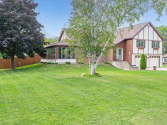 2nd image of 297 Oak Park Dr