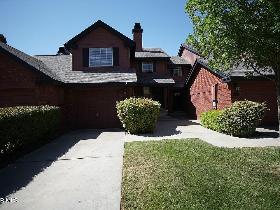 1st image of 18 Stratford Hall Cir