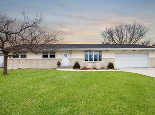 208 N Parkside Rd, Normal, IL 61761