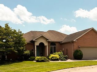 4 Greenmont Gdns, Vienna, WV 26105