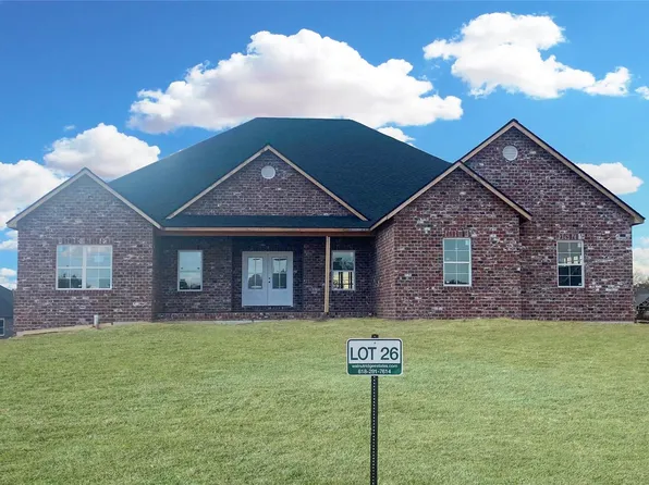 1375 Walnut Rdg, Columbia, IL 62236