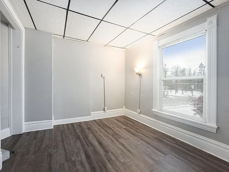 1043 Bridge St NW #2 — Photo 5