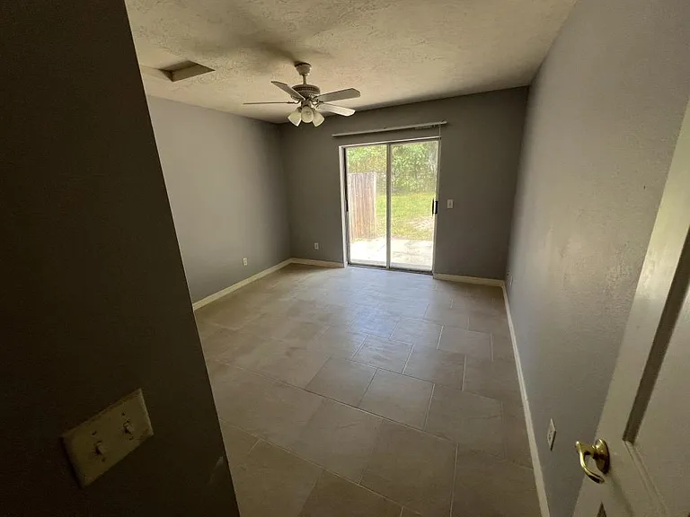 1091 N Lion Cub Point — Photo 8