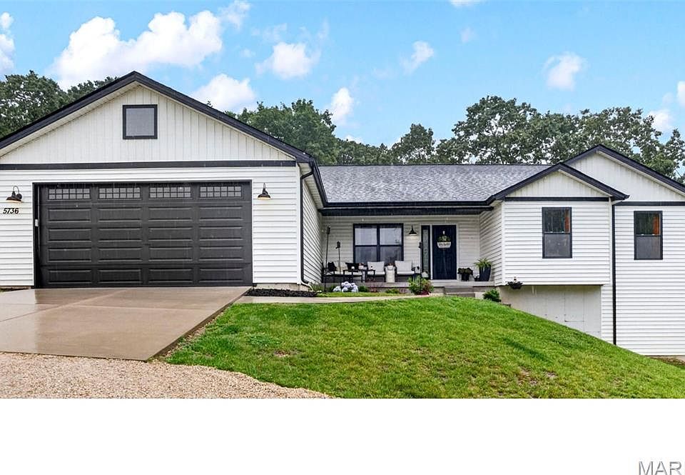 1st image of 5736 La Trace Ln