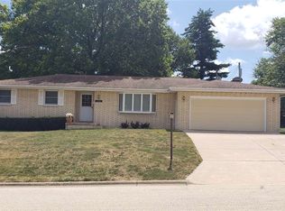 1026 E Marshall St, Morton, IL