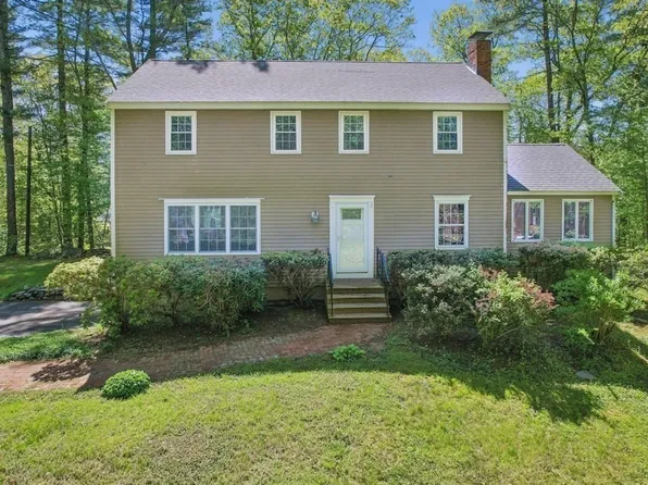 408 Whitney St, Northborough, MA 01532