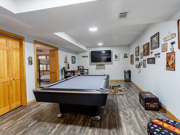 4th image of 452 Ashley Dr