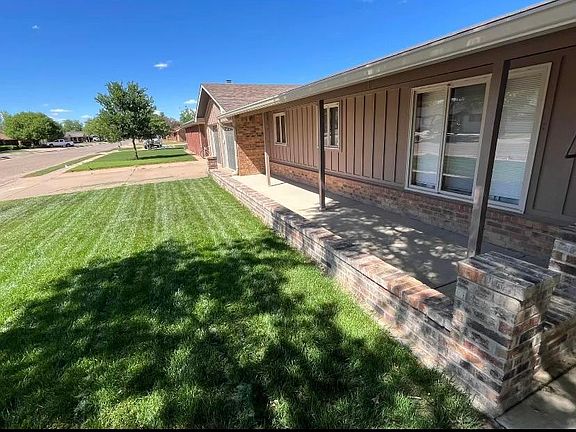 2nd image of 1004 Mimosa Ave