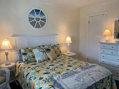 709 Ocean Ave #15 — Photo 7