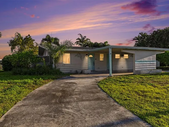 468 Grenier Dr, North Fort Myers, FL 33903