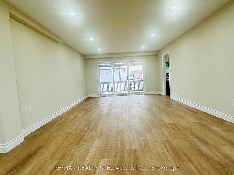 1722 Concession 2 Rd W — Photo 10