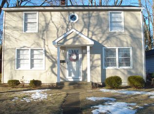 77 Lexington Ave, West Warwick, RI 02893
